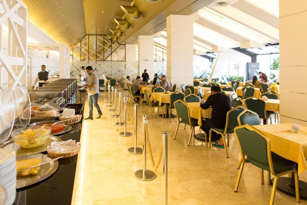 Safir Airport Hotel Kuwait City Ngoại thất bức ảnh